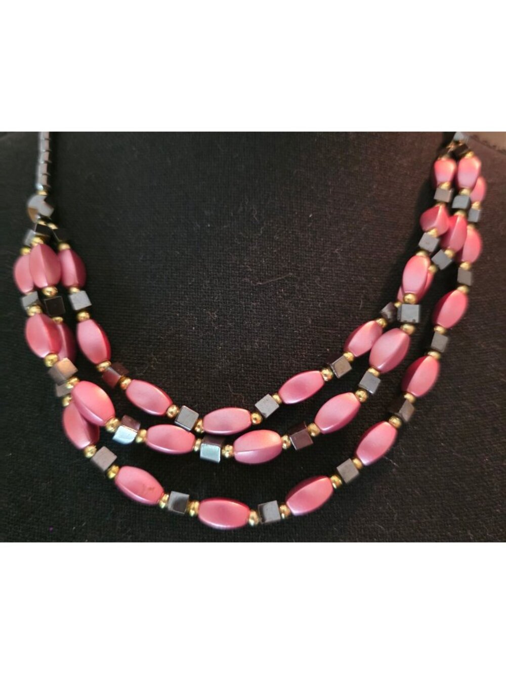 Multi-Strand Black & Pink Beaded Necklace Gold Tone Accents womens Jewelry